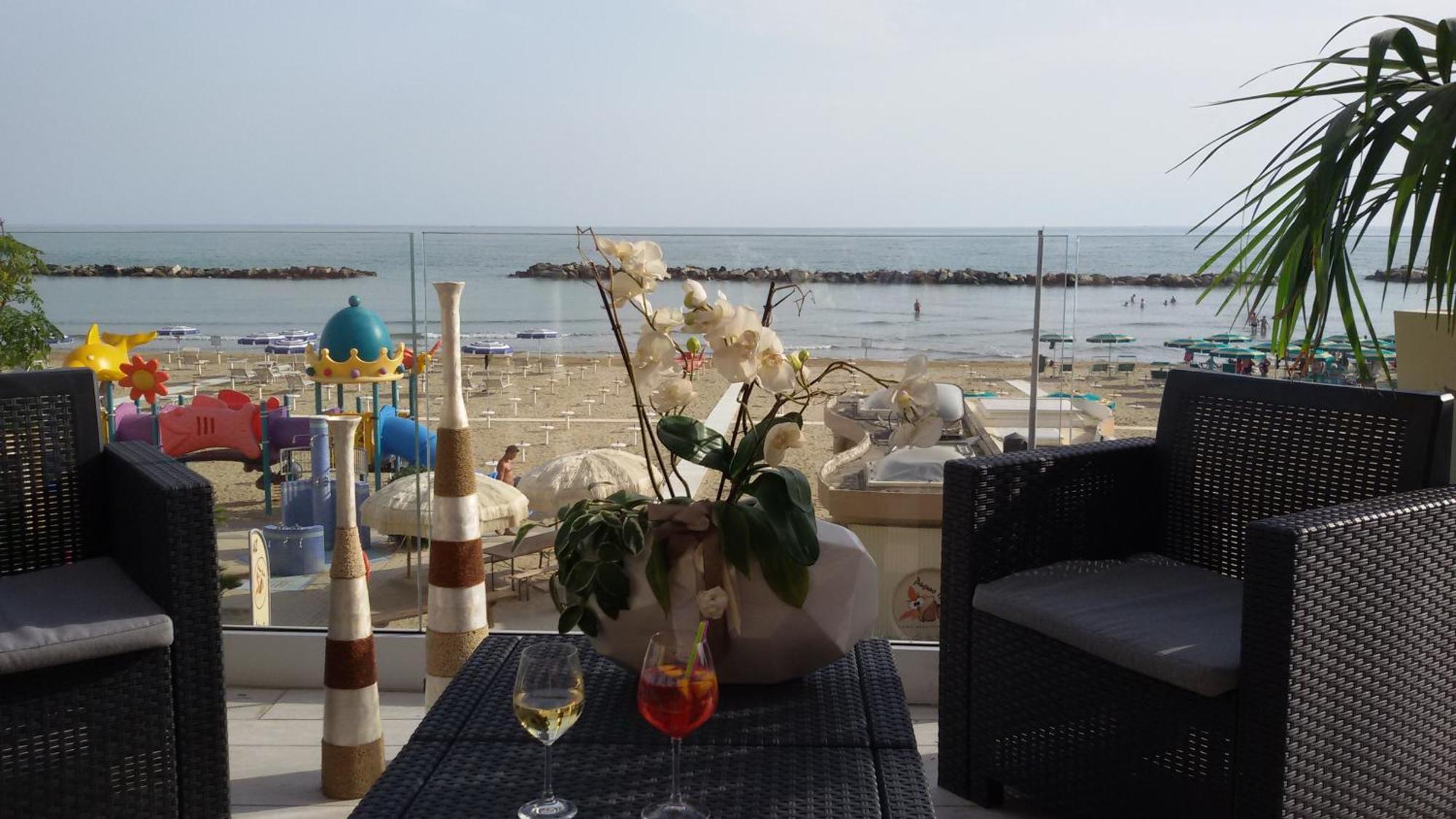 Hotel Piccadilly Bellaria-Igea Marina Exterior photo